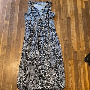 Elegant Black and White Floral Dress